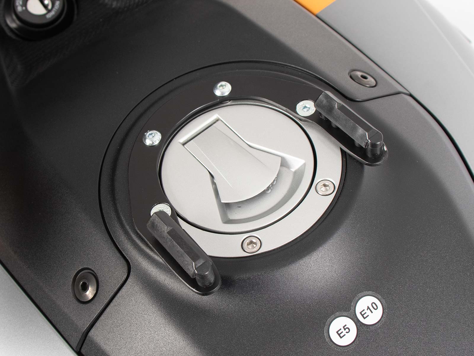 Hepco en Becker bevestiging Tanktas Moto Guzzi Stelvio (2024-)